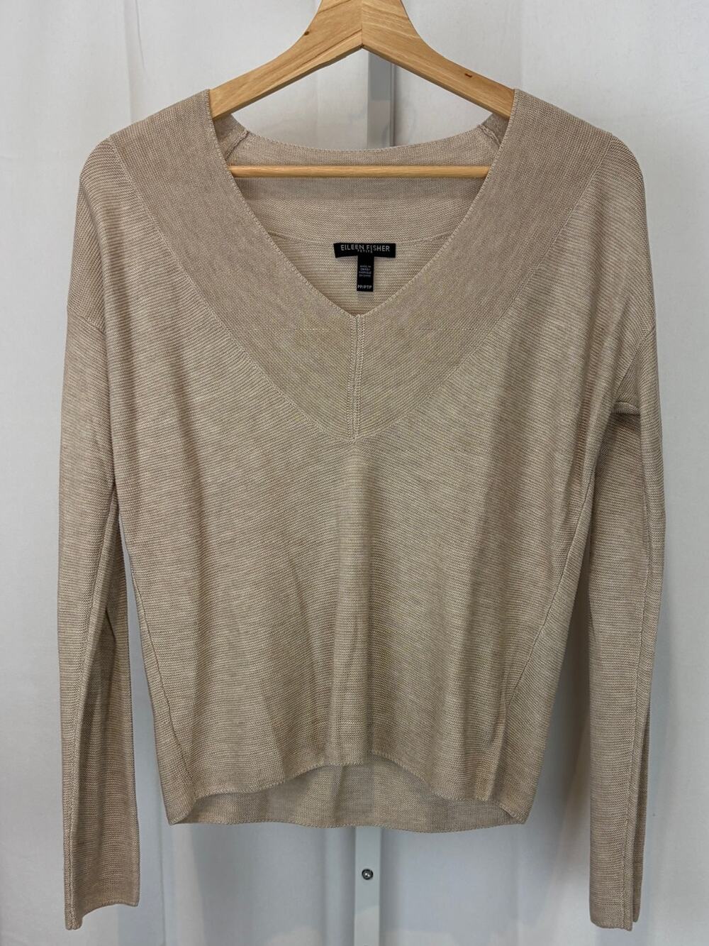 EILEEN FISHER V Neck Pullover Sweater Tencel Silk Knit Beige Oatmeal Petite PP